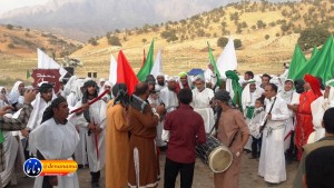 گزارش تصویری مراسم بازسازی عید غدیر خم در روستای تمنک از توابع بخش پاتاوه شهرستان دنا (۱۳۷)