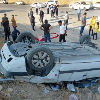 یک کشته بر اثر واژگونی خودرو در محور یاسوج – اصفهان