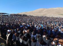 گزارش تصویری | وداع باشکوه مردم با حاج ارسلان شکوهی در روستای سرچنار
