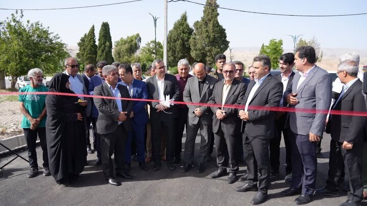 بهره‌برداری از مجتمع اداری باشت بعد از ۱۴ سال انتظار